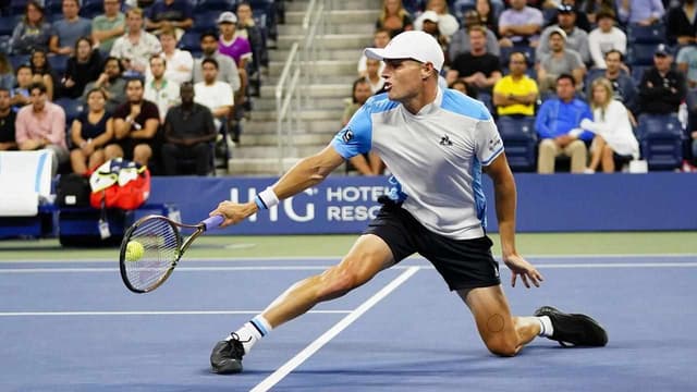 Thompson and O'Connell bow out in quarters in China