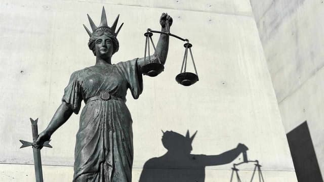 Jury discharged in sledgehammer murder trial