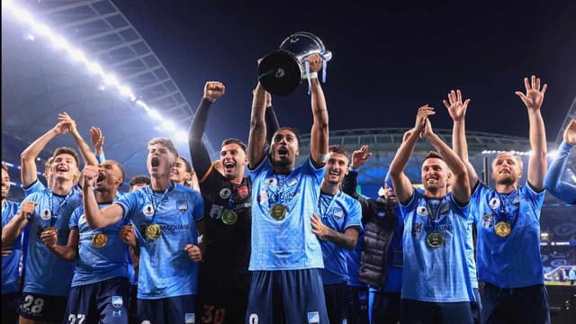 Sydney FC beat Brisbane Roar 3-1 to win Australia Cup