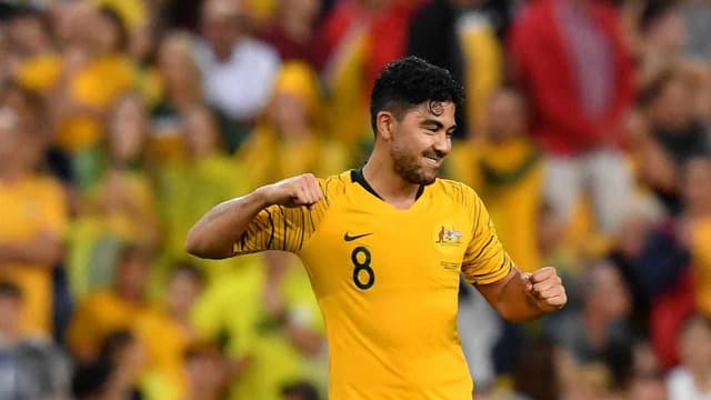 Luongo thoroughly deserves Socceroos return: Arnold