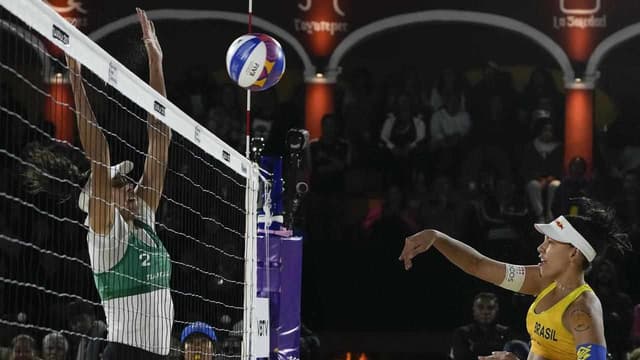 Aussie beach volleyball duo beaten in semi at worlds