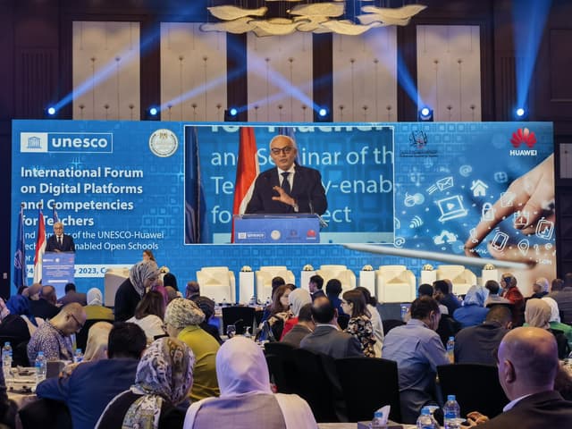 Huawei showcases the achievements of the "Technology-enabled Open Schools for All" project in cooperation with UNESCO