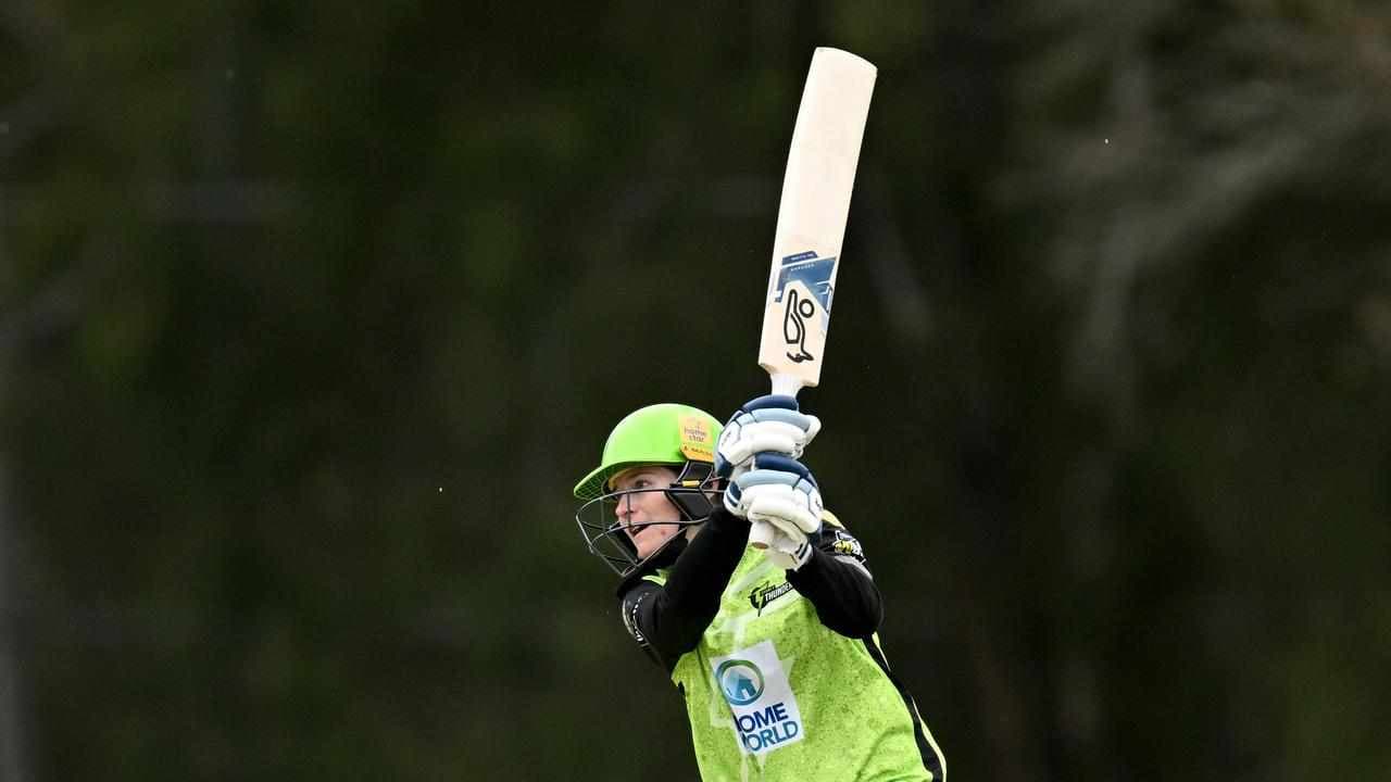 Thunder strike statement WBBL win over Brisbane Heat