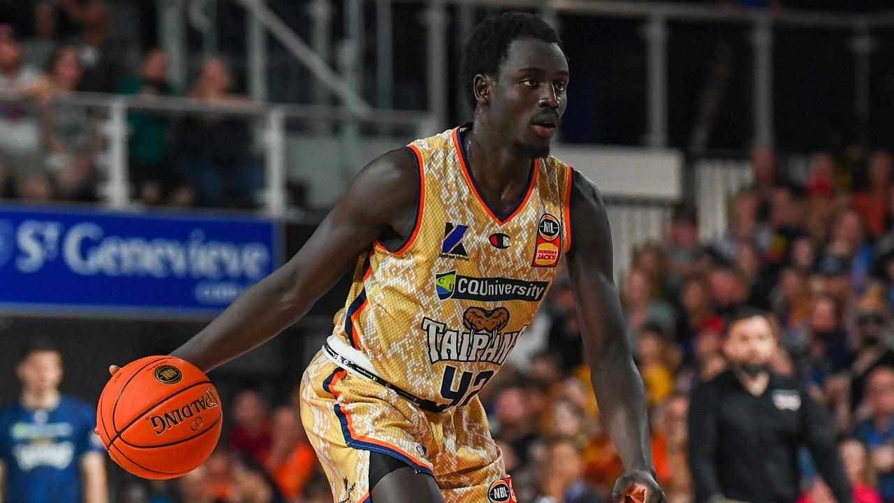 Taipans steamroll struggling Hawks in NBL