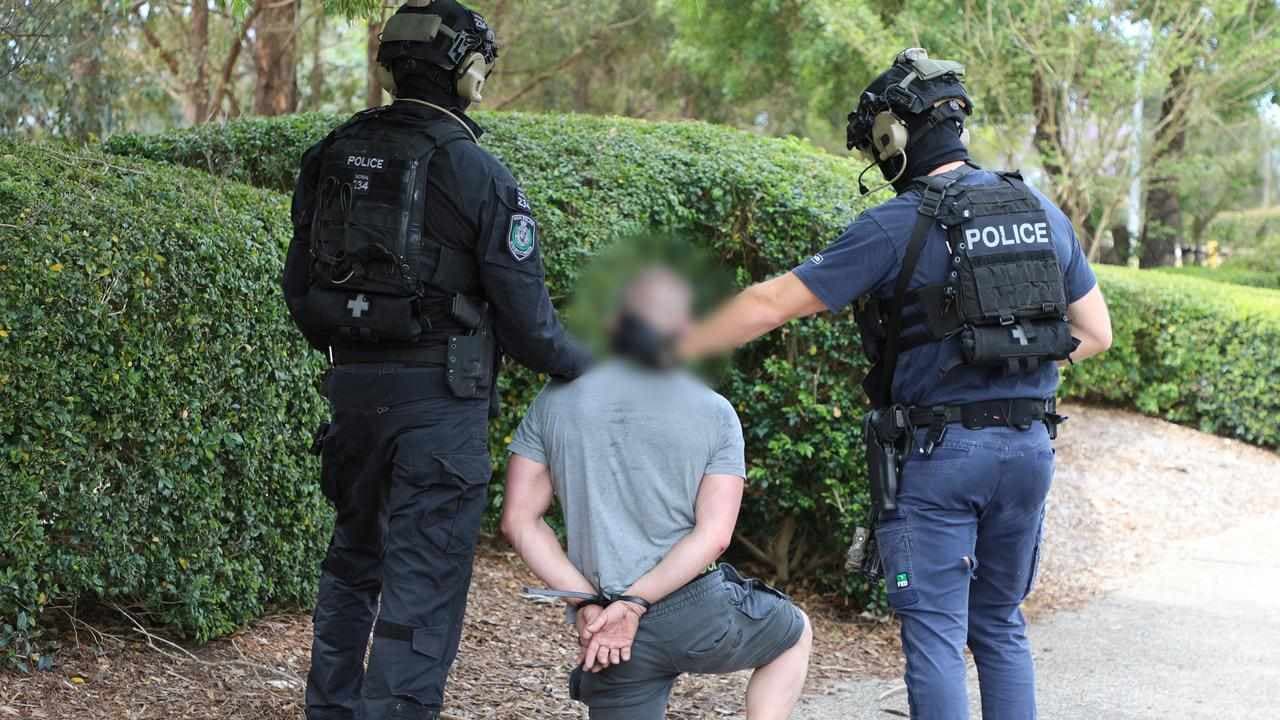 Billion-dollar gang busted but key figures out of reach