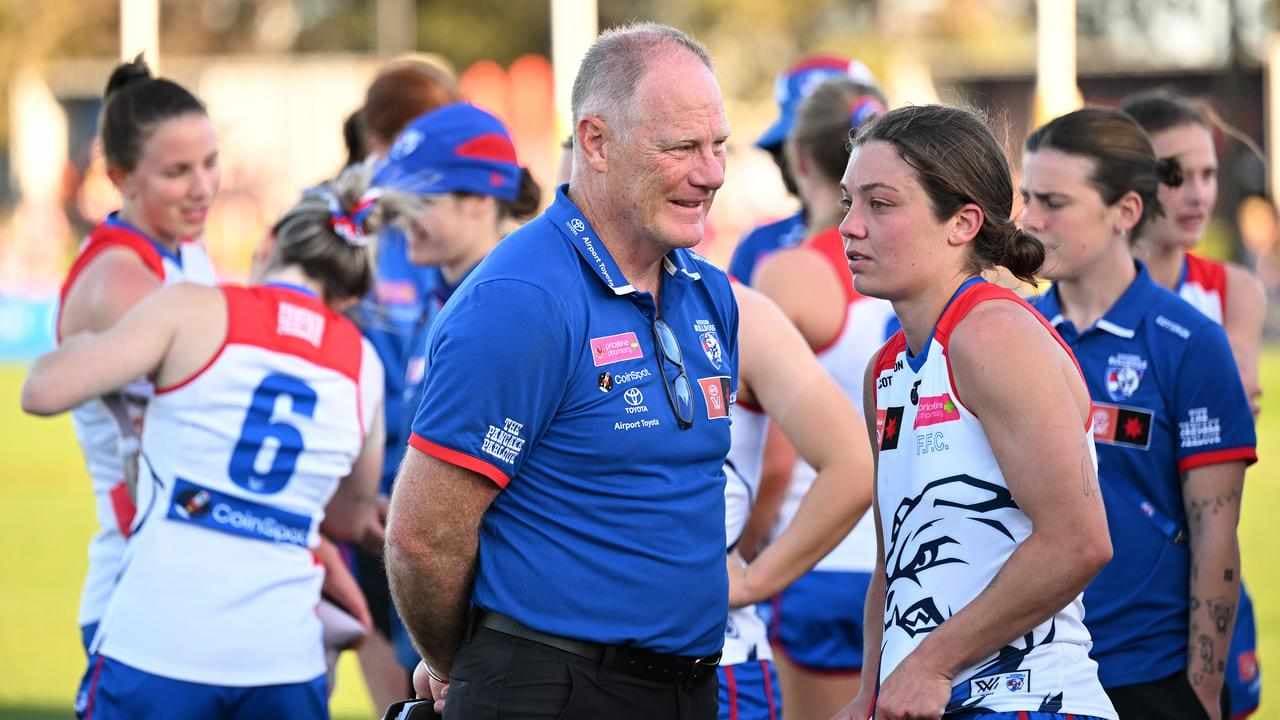 Bulldogs sack AFLW coach Burke after finishing last