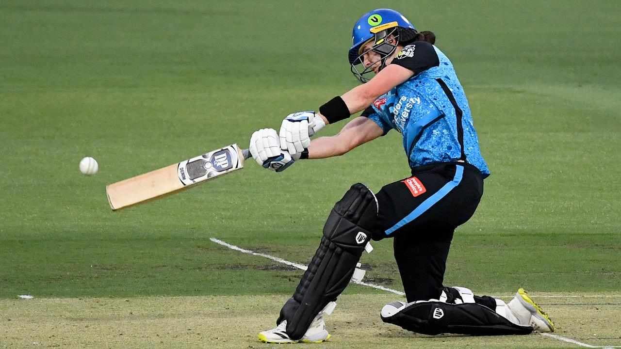 Five penalty runs help Sixers pip Heat in WBBL drama