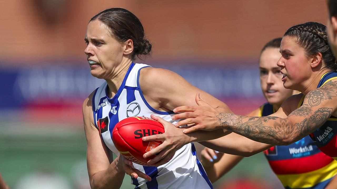 AFLW star Jasmine Garner inks new Kangaroos deal