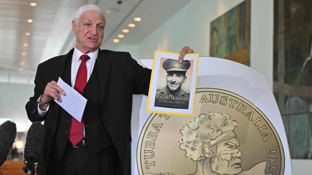 Katter wants to toss King off coins, use local heroes