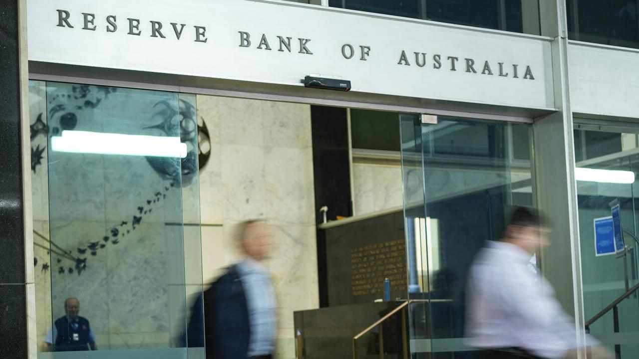 RBA likely to spare borrowers Christmas rates pain