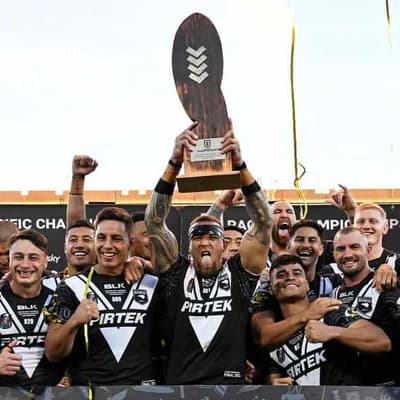 Fisher-Harris, Hale voted Golden Boot winners