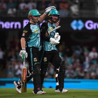 Munro knock shoots Heat past Stars in BBL opener