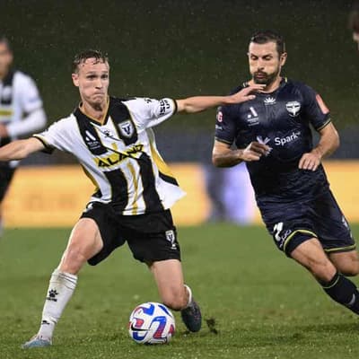Brotherly love on hold as ALM's Hollman clan face off
