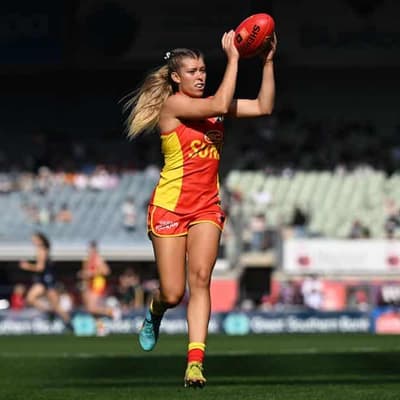 Howarth inks two-year deal with forward-thinking Pies