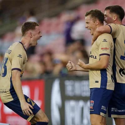 Struggling Jets, Glory share ALM spoils in Newcastle