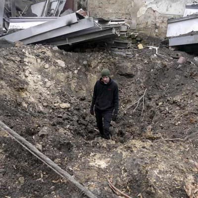 Russia, Ukraine exchange attacks after EU funds stall