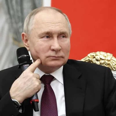 Putin says Russia is ready to talk on Ukraine