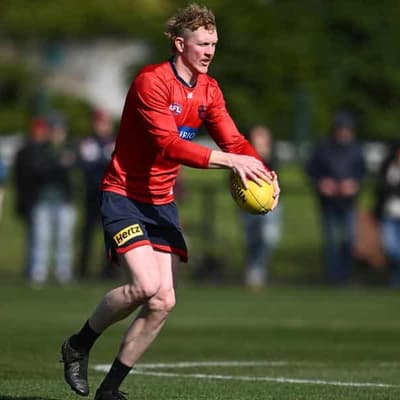 Oliver leaves Dees' camp to deal with medical issues