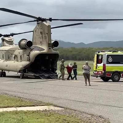 Town overcomes setbacks to welcome flood evacuees