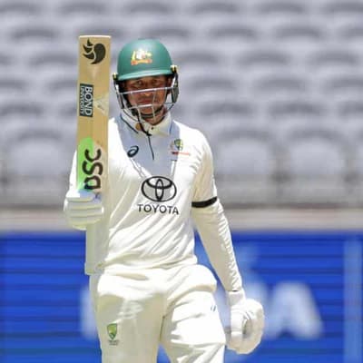 Khawaja reprimanded by ICC for wearing black armband