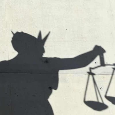 Accused 12-year-old killer threatens to 'burn' facility