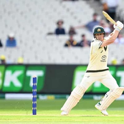 Aussies finish rain-interrupted Boxing Day on 3-187