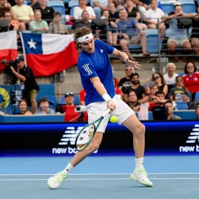 Tsitsipas upbeat after injury hurts Greece's Cup bid