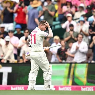 Pink ball no solution in Khawaja's eyes for bad light