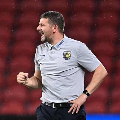 Mariners' unbeaten December sneaks up on coach Jackson