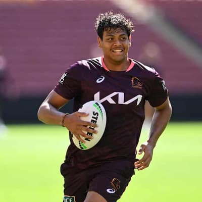 Walters confirms Cobbo switch to centre for Broncos