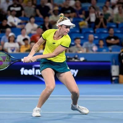 Doubles ace Hunter, retiring Millman win AO qualifiers