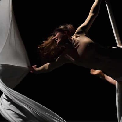 Acrobats join grieving lover on journey to underworld