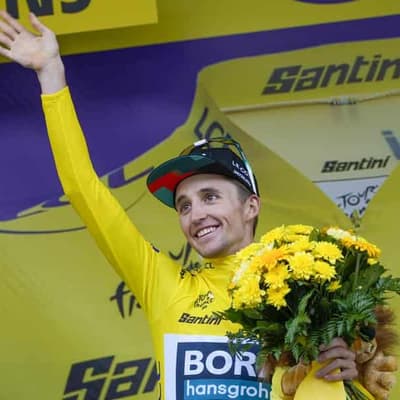 No 2024 Tour captaincy for Hindley as he serves Roglic