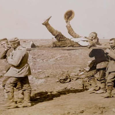 Ventriloquist's unseen photos reveal early 20th century