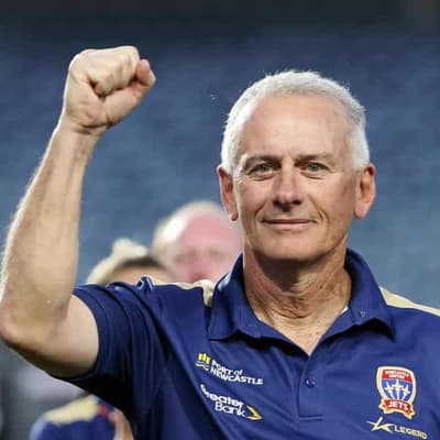 Gary van Egmond quits Newcastle ALW