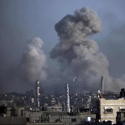 Khan Younis battle threatens Gaza Strip hospital