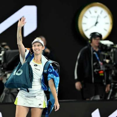 Krejcikova weathers storm to end Hunter's Open dreams