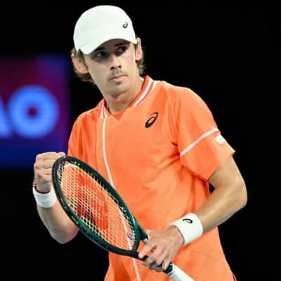 De Minaur primed for fourth-round Open shot at Rublev