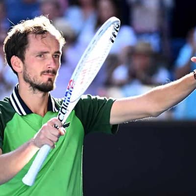 Medvedev toils past Portuguese to reach Open quarters