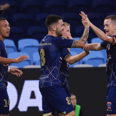 Stamatelopoulos strikes twice as Newcastle thump Roar
