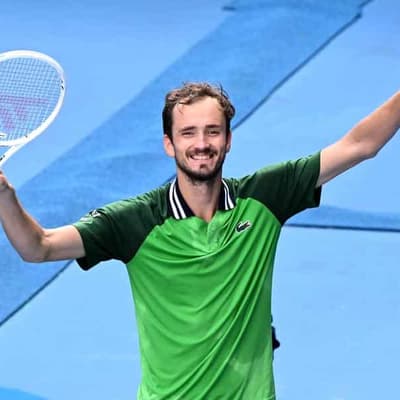 'Destroyed' Medvedev makes another Open semi-final