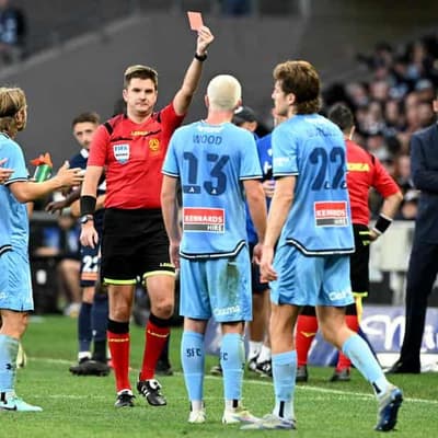 Wood red card sours Sydney's ALM draw with Victory