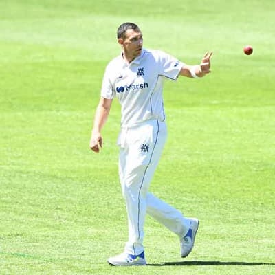 Quick Boland goes off sore in Shield match for Vics