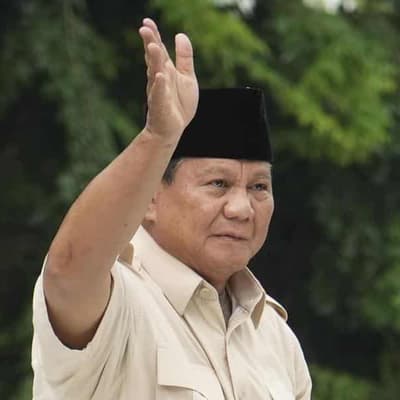 Indonesia's Widodo congratulates poll winner Prabowo