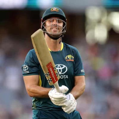 Marsh happy to hand opening spot back to Travis Head