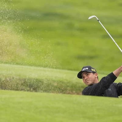 Day hangs in for a PGA Tour title shot at Riviera
