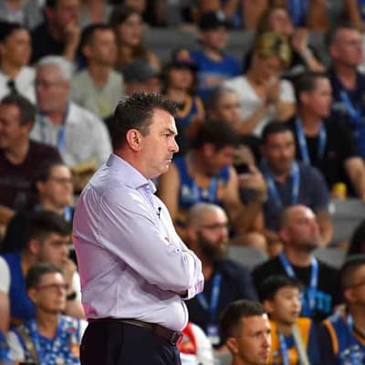 Adelaide coach Ninnis starts pitch to star Humphries