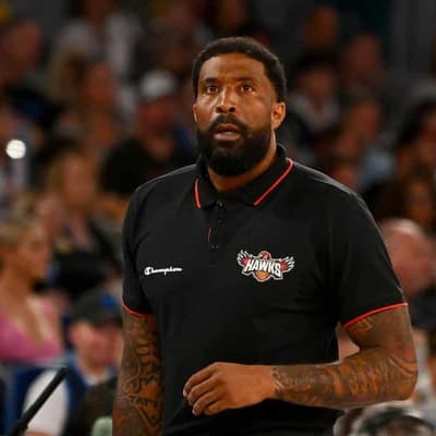 Coach Justin Tatum signs new deal with NBL's Hawks