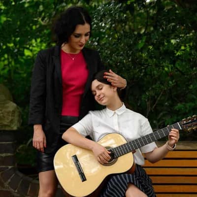 Refugees attune to new life as Ukraine war grinds on