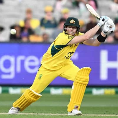 Warner's return home presents Smith with another chance